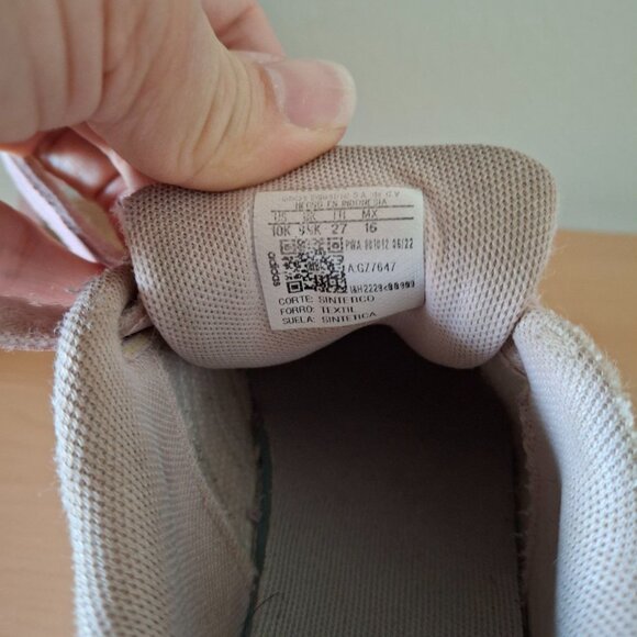 Adidas Pink & White Velcro Sneakers - Girl Kids' Size US 10K - Picture 5 of 8